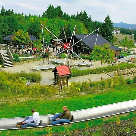 Modernes Neben Einem Skigebiet Winterberg
